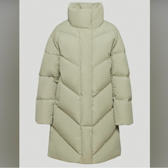 Wilfred - The Cloud Puff Mid (Aritzia) - Picture 11 of 14